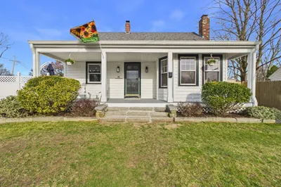 786 Wildwood Rd