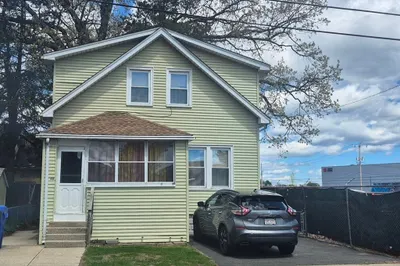 58 Eureka St
