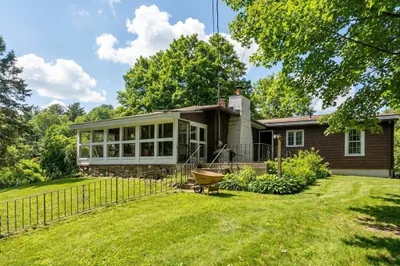 115 Kennedy Rd 1