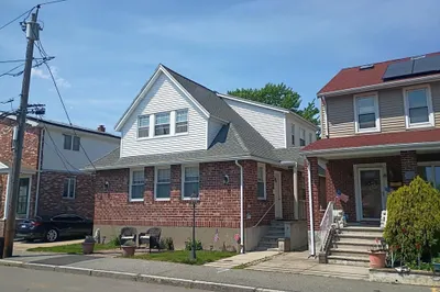 19 John Ave 1