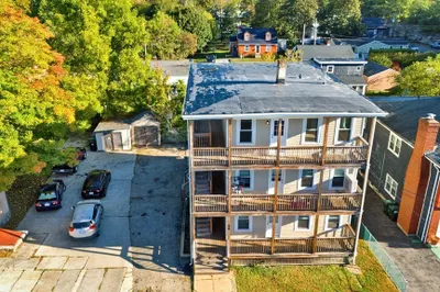 79 Fairlawn Ave 1