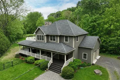 311 River Rd 1