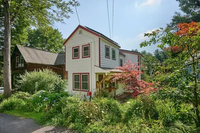 34 Laurel Park #34