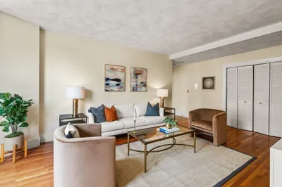 37 Saint Paul St #3