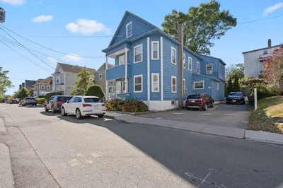 30-32 Linden St 1