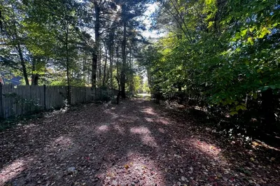 2 Viola Dr. (off Pickens) Dr