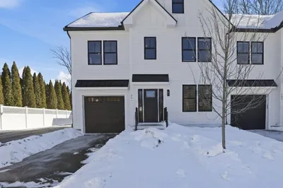 10 Webber Avenue #101 1