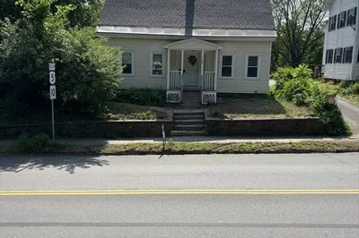 88 Deerfield St