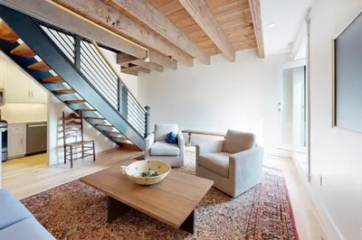 18 Market Sq #3