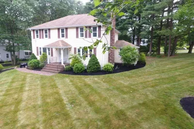 74 Checkerberry Rd 1