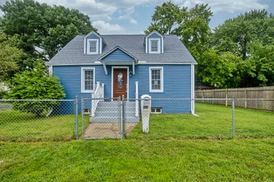 131 Savoy Ave 1