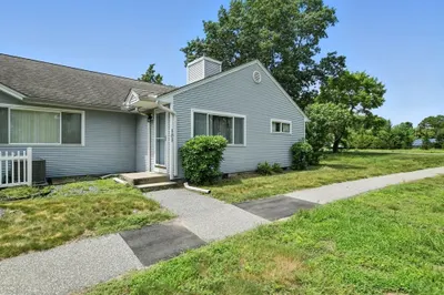 103 Stephens St #103