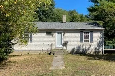 10 Braunecker Ave 1