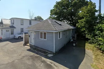 8 Bridge St