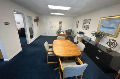 565 Turnpike St #80