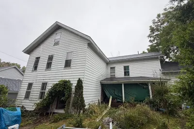 220 Park St 1