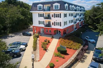 350 Greene St #208 1