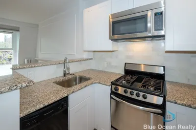 235 Beacon St #10 1