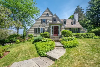 9 Hilliard Road 1