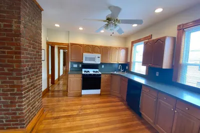 16 Crescent Ave #2
