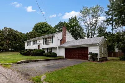 44 Ellis Circle