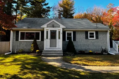 15 Lydon Ln 1