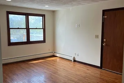 77 Star St #1