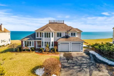 42 Oak Bluff Cir 1