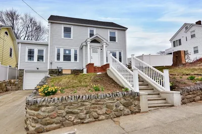 653 Lowell St 1