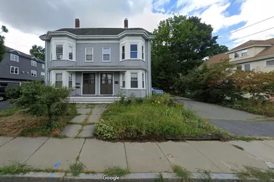 132-134 Russell St 1