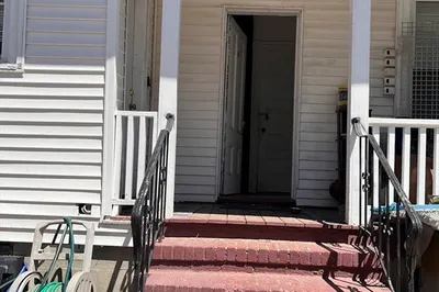 32 Avon St #2 1