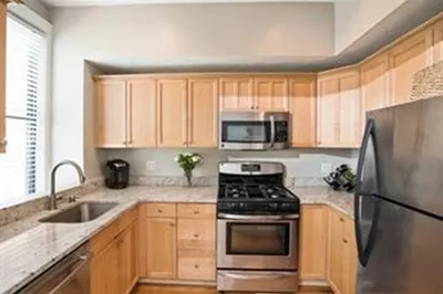 155 I St #3