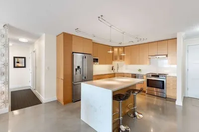 8 Whittier Pl #21E