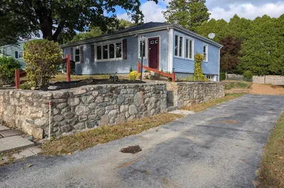 16 Dalessandro Ave