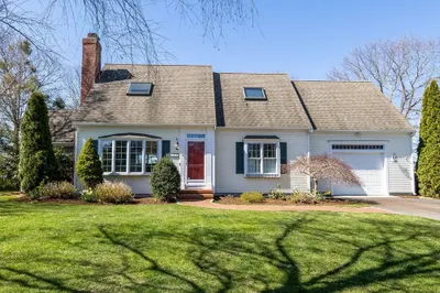 18 Deep Wood Dr 1