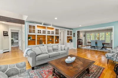 4 Deacon Ln 1