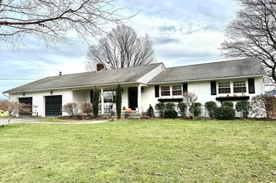 23 Rocky Hill Rd