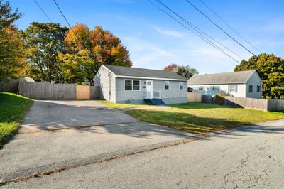 413 Pokross St