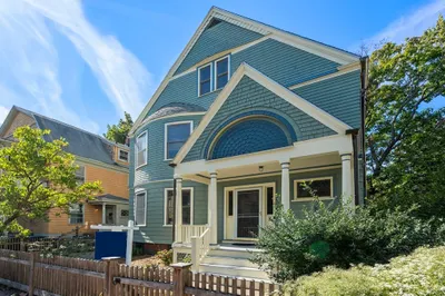4 Leonard Avenue
