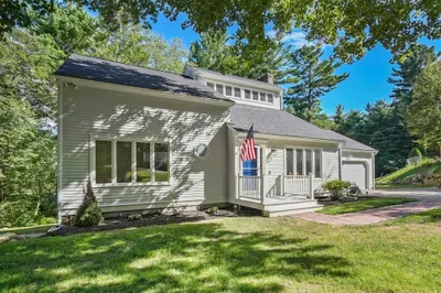6 Barrows Road