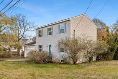 331 Rockland St 1