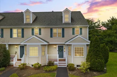 33 Old Cedar Village #33 1
