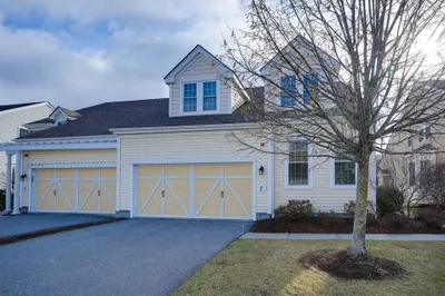 7 Autumn Ridge Dr #7 1