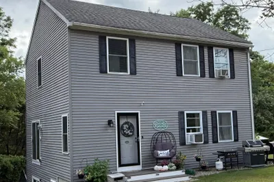 20 Memorial St 1