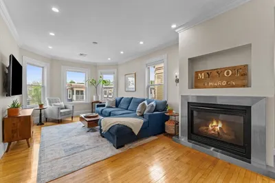 45 Pearl St #3