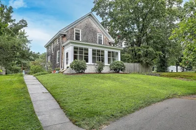 46 Cumberland Ave