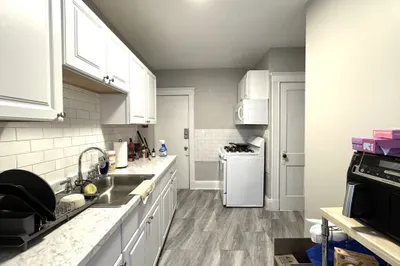 15 Huss Ct #203