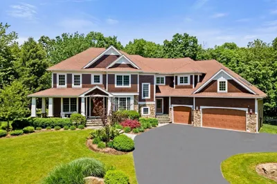 7 Castle Drive 1