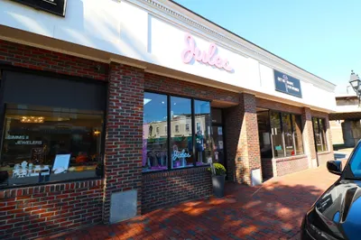 560 Main Street 1