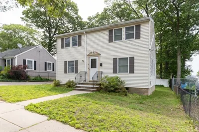 5 Macdonald St #1